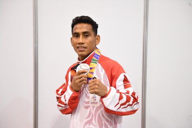 Dua Atlet Tinju Persembahan Medali Perak di SEA Games